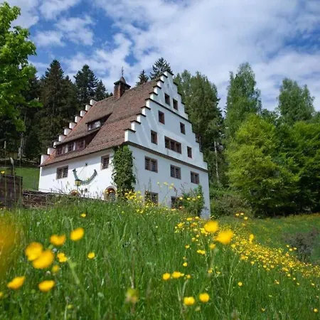 Villa Lovely House In *